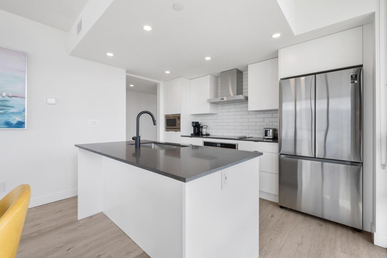 Brand New Luxury Downtown Near The Beach #13 Kelowna Ngoại thất bức ảnh