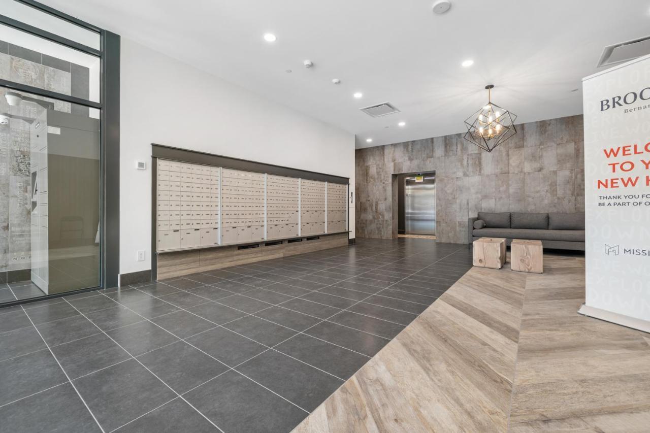 Brand New Luxury Downtown Near The Beach #13 Kelowna Ngoại thất bức ảnh